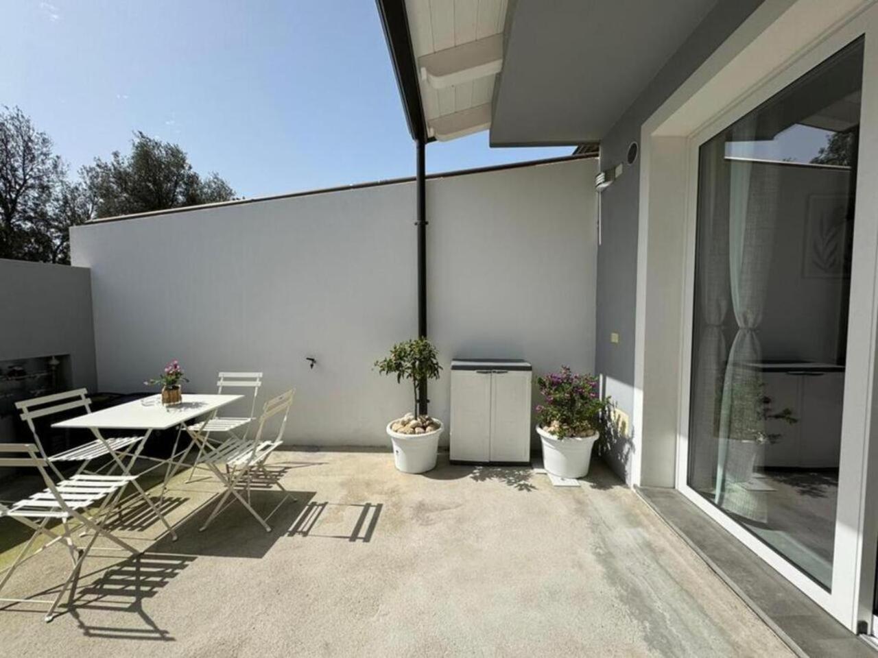 Moderno E Confortevole Appartamento, Wi-Fi E Parcheggio Gratuito Sanluri Esterno foto
